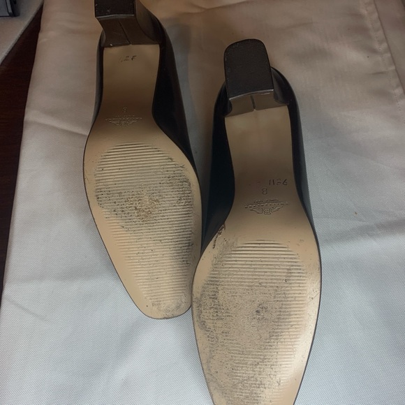 BALLY Brown Women’s 8 LATIFA M
Made in Switzerland
Some Wear on Bottom - Picture 4 of 7